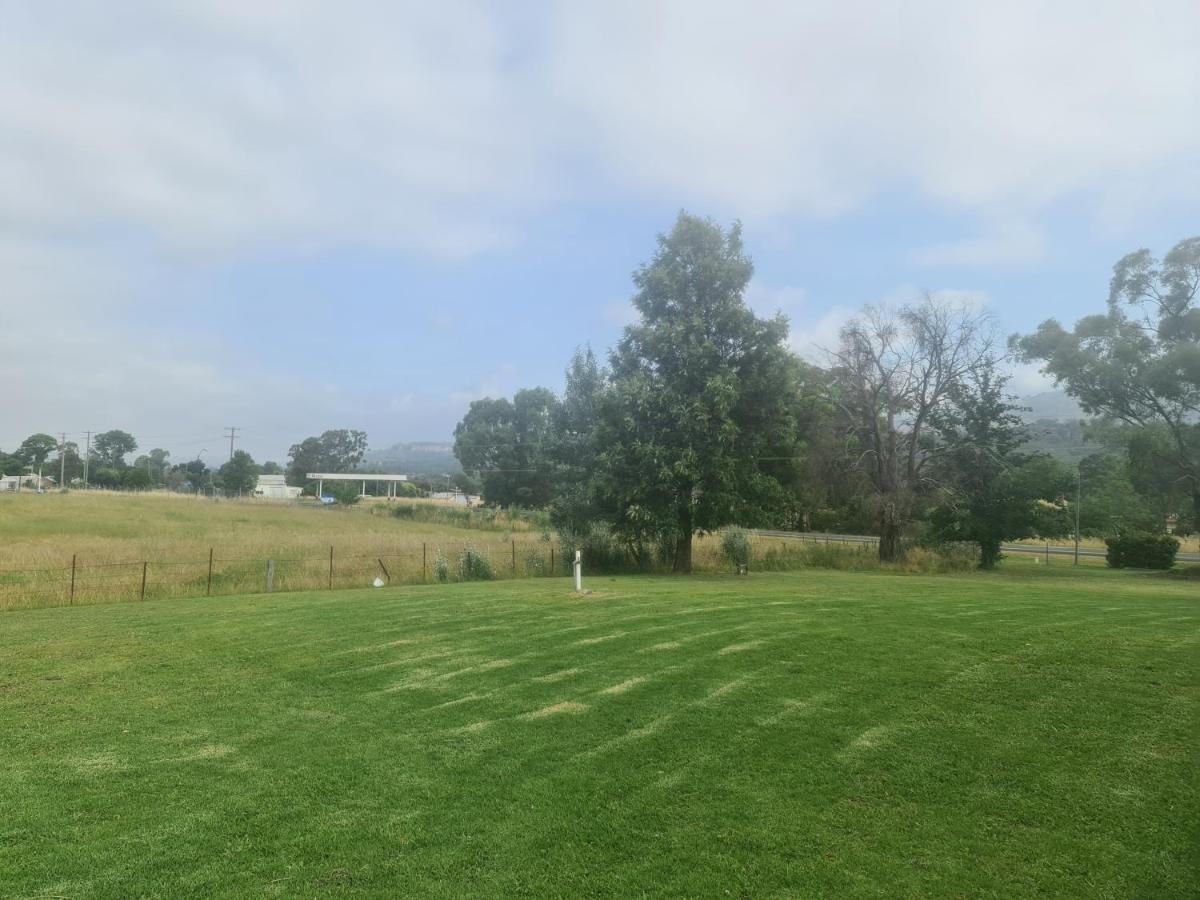 Valley View Motel Murrurundi Екстер'єр фото