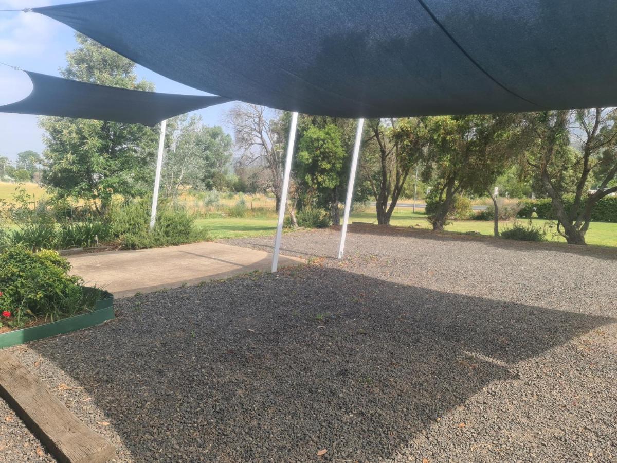 Valley View Motel Murrurundi Екстер'єр фото